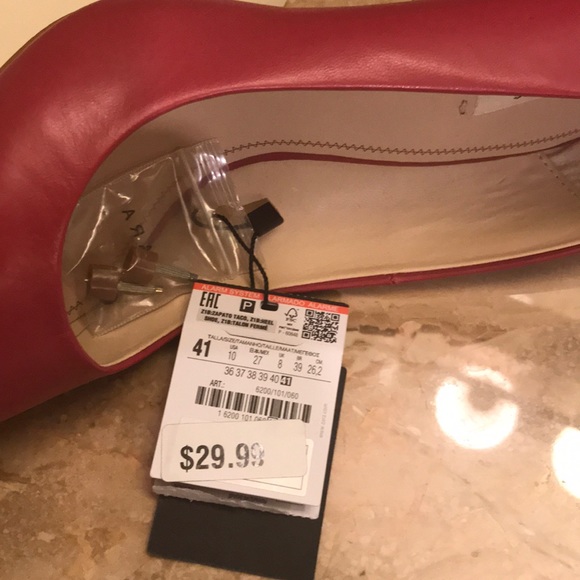 Shoes - Picture 3 of 5